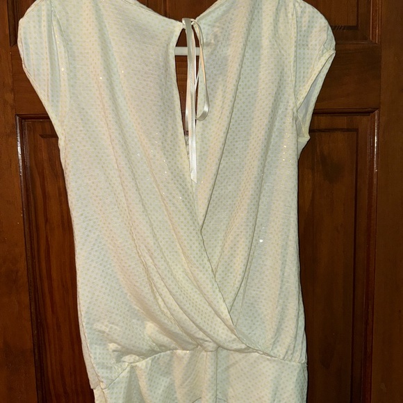 Express Shimmer Blouse - Picture 2 of 3